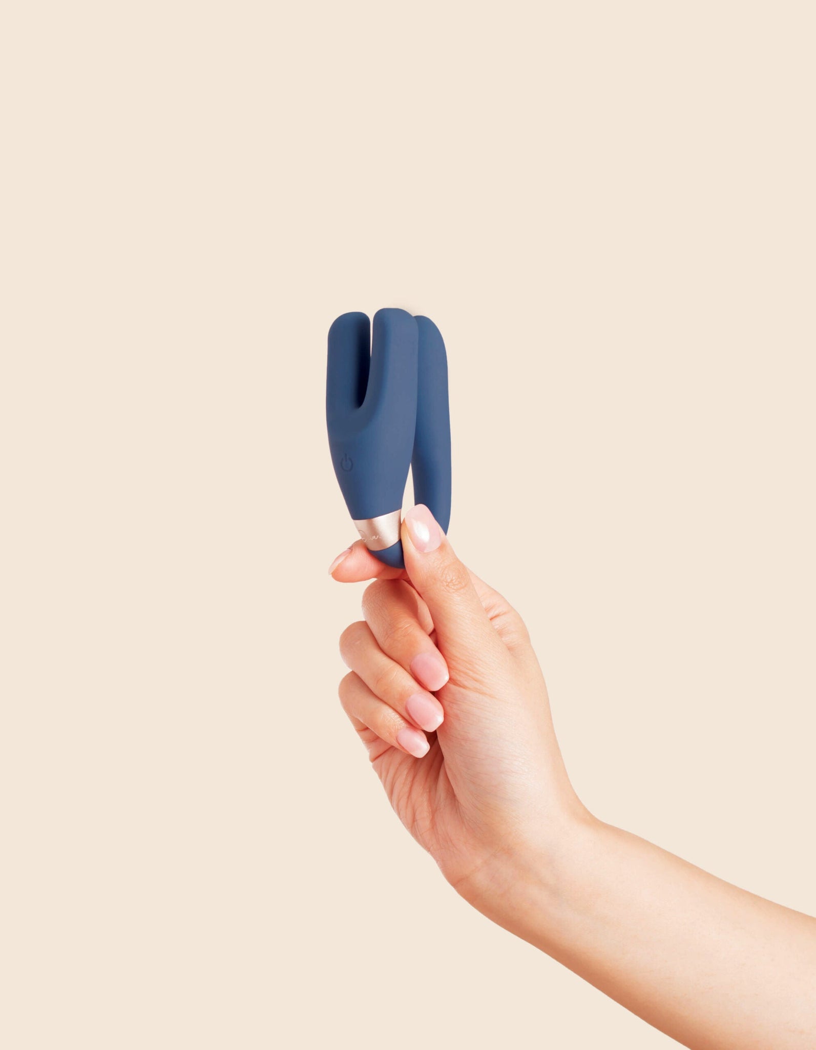 Deia - the Wearable vibrator without remote shown being held by female hand