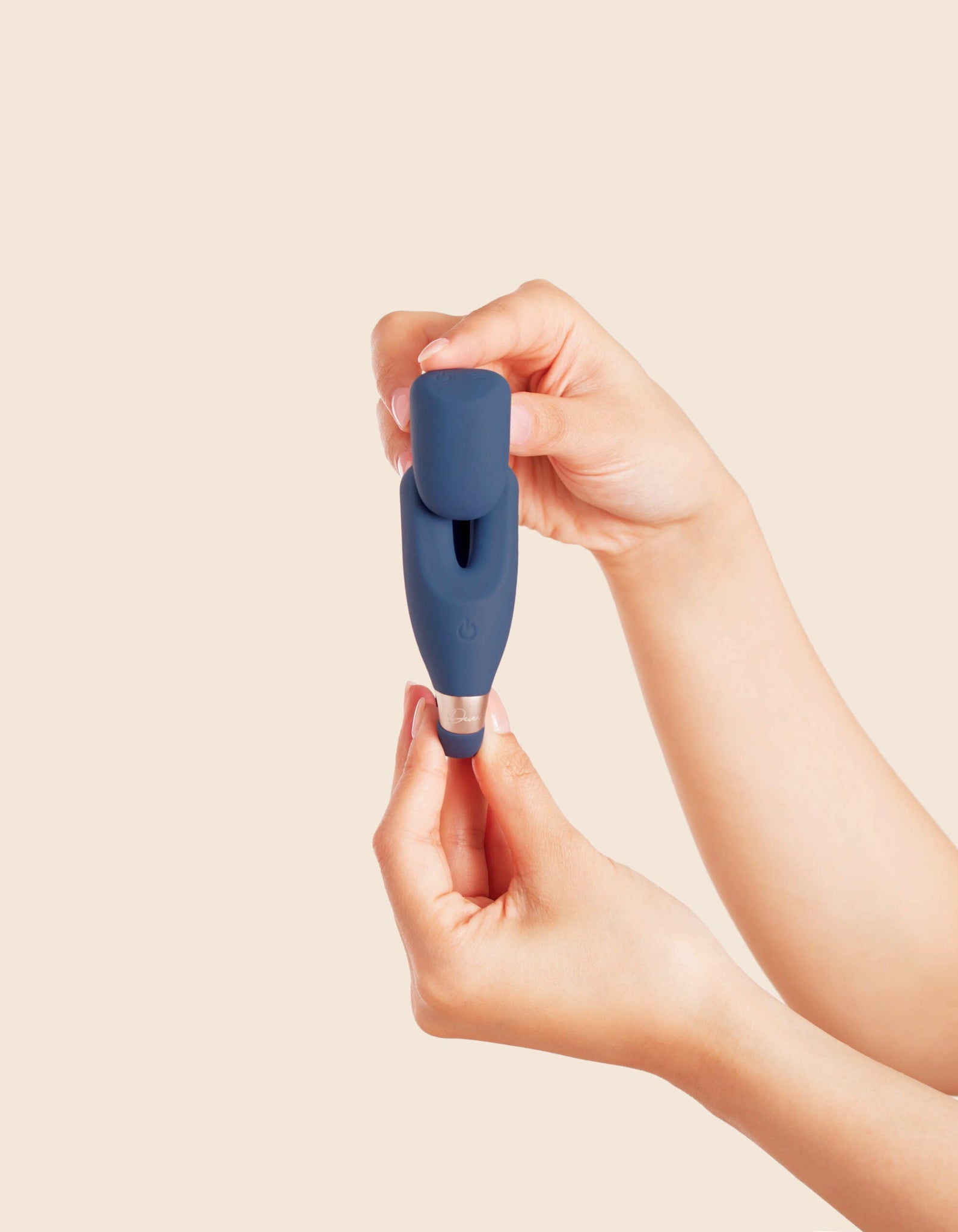 Deia - the Wearable vibrator with remote shown being taken apart